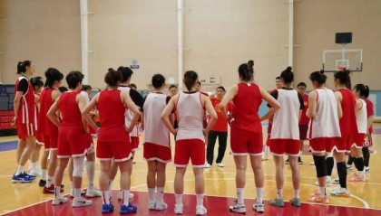 女篮亚洲杯 | 宫鲁鸣：中国女篮尊重每一个对手