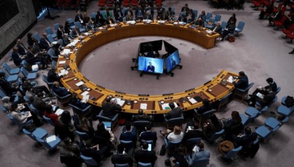 美国人心服口服，特朗普终于“认输”，中方大人物赴美，信号特殊