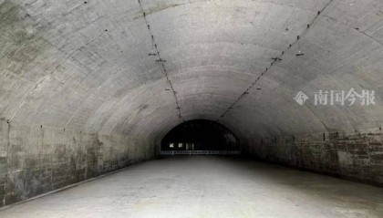 神操作!用天然溶洞停放40架飞机,这种“绝招”可能只有柳州人干得出来!