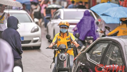 外卖骑手收入曝光：高频骑手月入过万不稀奇