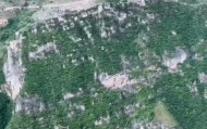 贵州花江峡谷大桥无绳蹦极引热议,工作人员:20-50米高度自选,下方有160㎡安全网接住