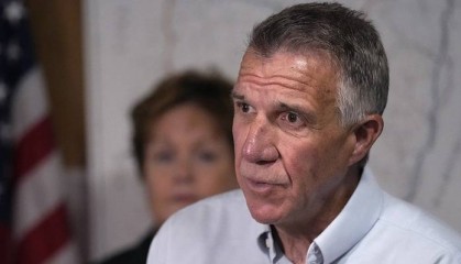 美共和党州长携手5名民主党州长批评关税，邀请加拿大省长会谈