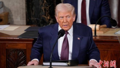 特朗普与梅德韦杰夫爆发“口水战”