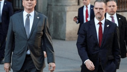 中美2天交锋结束，中方打了漂亮的一仗，美方：放弃对华100%关税