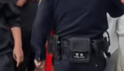 女子冒充亲戚偷新娘红包，网友：随200吃一顿沾点喜气不香吗？