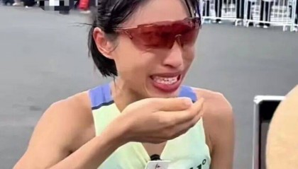 “最快女护士”丈夫发声：并非经常调休，科室大多数护士每月能有两次或以上的完整周末