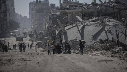 以总理下令袭击后 加沙城遭多起空袭