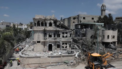 伊朗导弹“砸”出的裂痕？“在以色列，就连死亡也不平等”