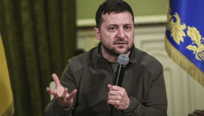 俄乌第三轮谈判不到1小时，俄弃3000遗体，普京不想和泽连斯基谈