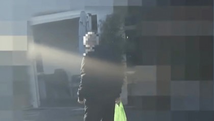 假装失明超半个世纪！意大利男子骗取100万欧元补助被提起公诉