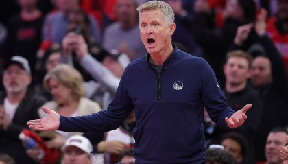 科尔赛后怒喷裁判：小学裁判都不会这么吹 我不理解