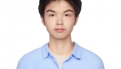 17岁少年跳水救六旬落水老人不幸遇难，妈妈：他生性善良，忘记了自己不会游泳