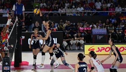 榜首战!中国女排赢酣畅淋漓一胜 李盈莹的替补揽得分王