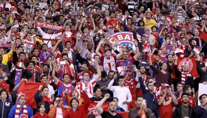 德媒:3.6万拜仁球迷因顿涅茨克矿工主场票价过高,撤回购票申请