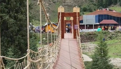 5人遇难24人受伤!新疆伊犁一景区吊桥桥索断裂,亲历者称“现在手还在不断颤抖”