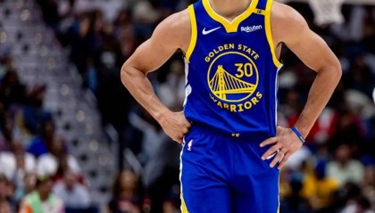 湖勇大战暗淡！詹姆斯东契奇库里巴特勒均休战