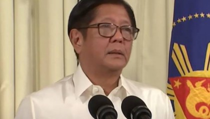 杜特尔特被包机送往海牙，菲总统马科斯首次发声