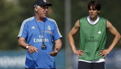 巴西媒体：安切洛蒂联系卡卡，希望后者加盟自己在巴西的教练组