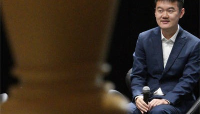 开门红！丁立人迈出棋王卫冕之旅第一步