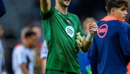 绝杀巴萨!拉莫斯打破姆巴佩纪录,巴黎超级替补登场即巅峰