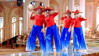 海峡两岸非遗服饰盛会展现文化同源魅力‌——“针线缝两岸 衣冠载春秋”活动在福州启幕‌