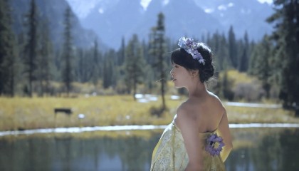 独一档的文化输出力!李子柒归来外网震动:东方缪斯让多少人激动落泪