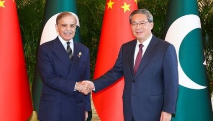 李强会见巴基斯坦总理夏巴兹