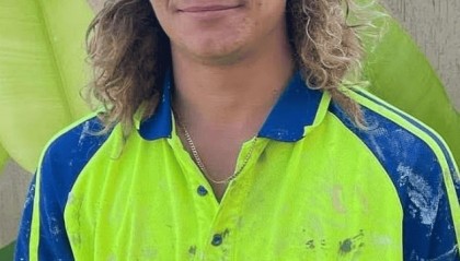 23岁澳大利亚1米78男子淹死在印尼1米5深泳池，遗体送回国心脏丢失，出现多处割伤和瘀痕