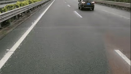 网友称高速路上“无奈倒车7公里”，广东高速：拥堵或与清明将至有关