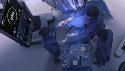 90%患者都要挨一刀，这家医院的“韭菜病”得治丨中听