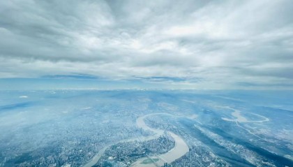 因怀孕离职，90后空姐再就业遭年龄歧视