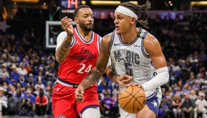 哈登20+5班凯罗26+6 祖巴茨18+20快船击败魔术