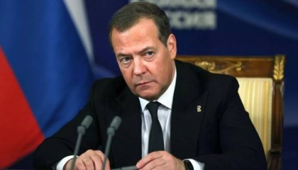 俄罗斯已成为法国和欧洲的威胁？梅德韦杰夫回应