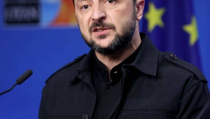 乌克兰内阁完成改组，美官员说正推进向乌交付军援