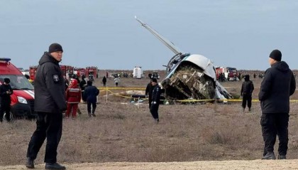 专家解读客机哈萨克斯坦坠毁：“8字形”航迹证明控制很艰难