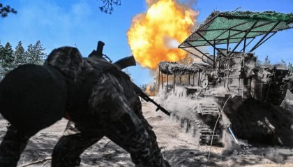 俄军逆天打法根本防不住!俄乌爆发矿井血战,普京连夜宣布大消息