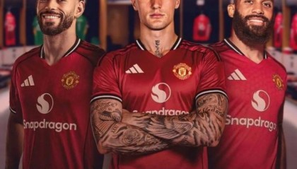 锋线全换！曼联新三叉戟造价2.2亿，上赛季3人联赛48球超曼联全队