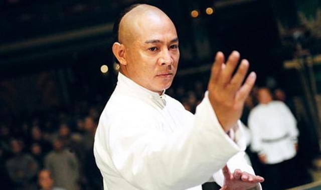 80年代《少林寺》，一毛钱影票卖了上亿票房，男主是马云的偶像