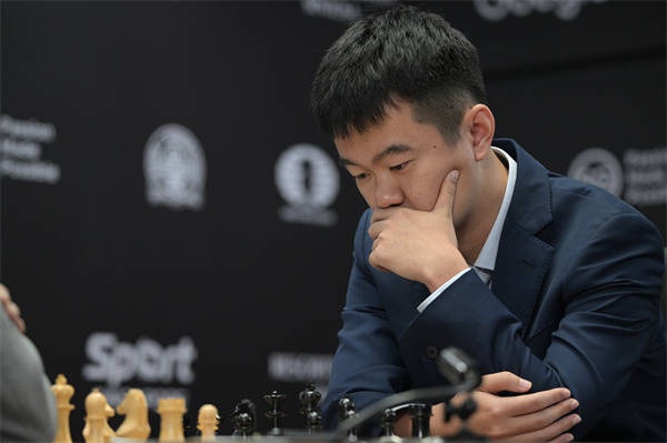 开门红！丁立人迈出棋王卫冕之旅第一步