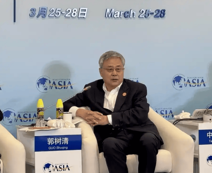 原高官郭树清等多人建言上调农民养老金 有专家称“应量力而行”