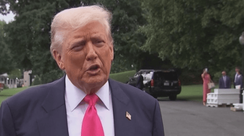 稀土牌之后,中方再次打出一张王牌,外媒火速对华发出提问:中方已邀请特朗普今年访华?