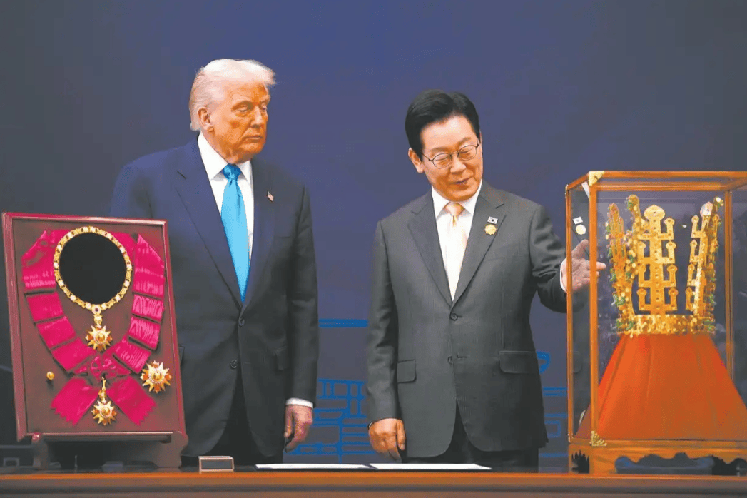 会晤罕见细节曝光!特朗普向中方耳语,一路紧随送上专车才离开