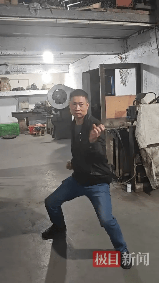 “传家锅”工厂账号粉丝已超260万,对话锅厂负责人傅家兄弟:30年老锅依然能用,证明当年造锅选择是对的