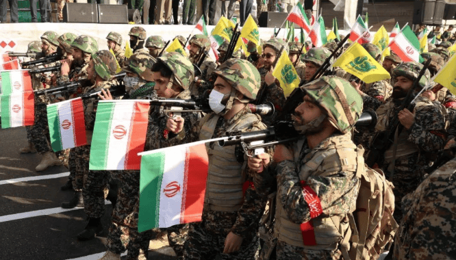 伊朗两年未击落1架以色列战机，计划买几百架歼10和苏-35，引进红旗-9防空系统！