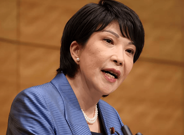 以1敌7，中方为琉球正名！高市早苗搬起石头砸自己的脚，日本媒体先破防了，关键时刻日本前首相出山