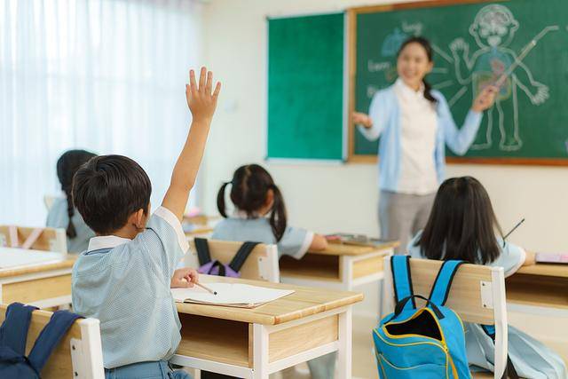 少子化将在7年后波及大学生源，如何应对“学生荒”？