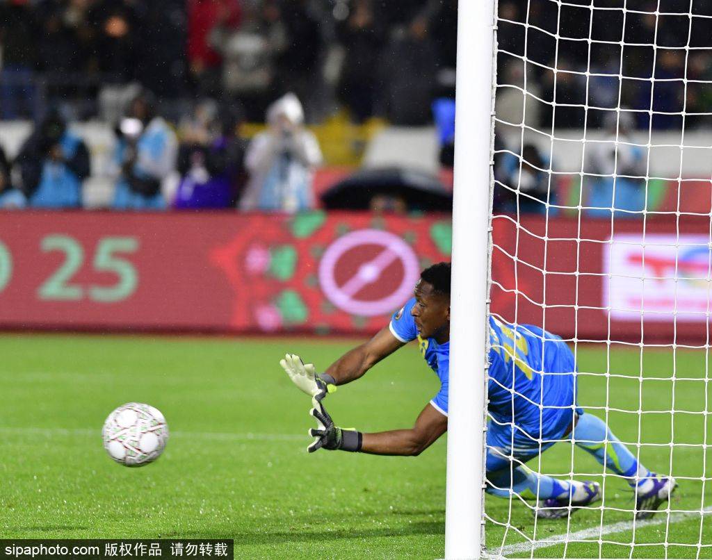 李昊飞的飞扑！U23亚洲杯中国男足与乌兹别克斯坦的生死战