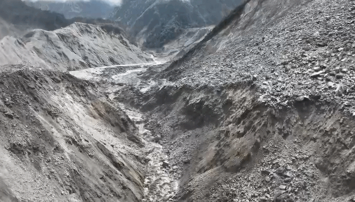 水中“填”路、峭壁抢险 吉隆口岸救援为何困难重重?专家详解